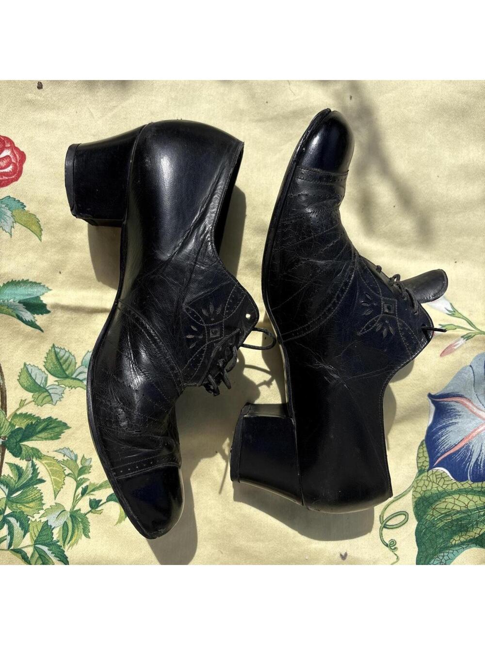 Visibly Mended Vintage 1930s Style Oxfords Art Deco